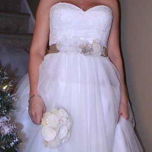 Davids Bridal Wedding Dress
